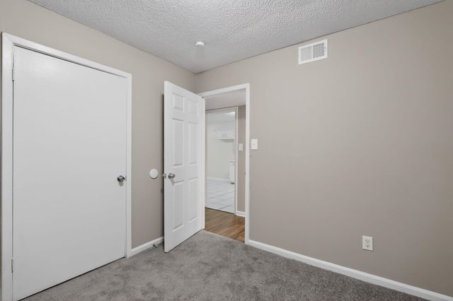 5410 CEDAR BLUFF DR, Memphis, TN 38127