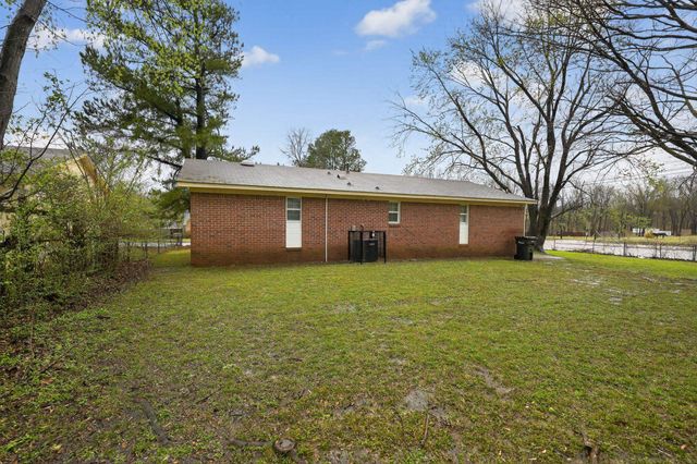 5410 CEDAR BLUFF DR, Memphis, TN 38127