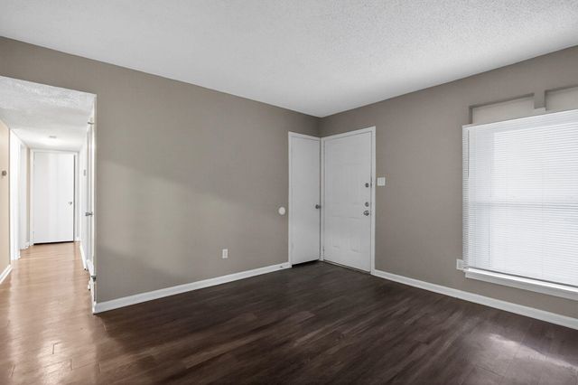 5410 CEDAR BLUFF DR, Memphis, TN 38127