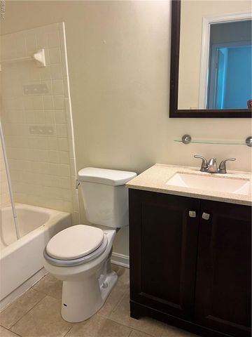 1136 Old Clubhouse RD, Virginia Beach, VA 23453