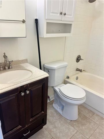 1136 Old Clubhouse RD, Virginia Beach, VA 23453