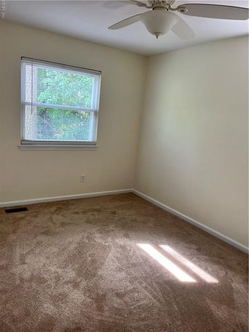 1136 Old Clubhouse RD, Virginia Beach, VA 23453