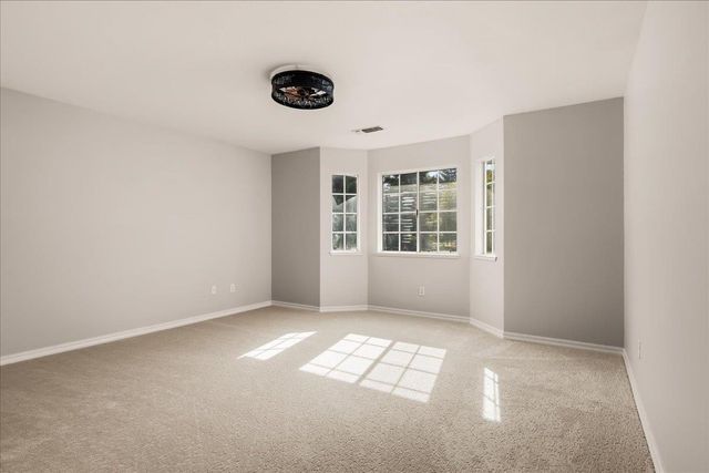 2101 Noreen Ln, Penryn, CA 95663
