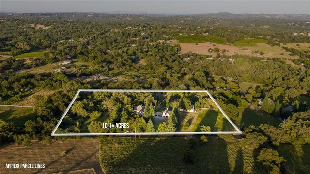 2101 Noreen Ln, Penryn, CA 95663
