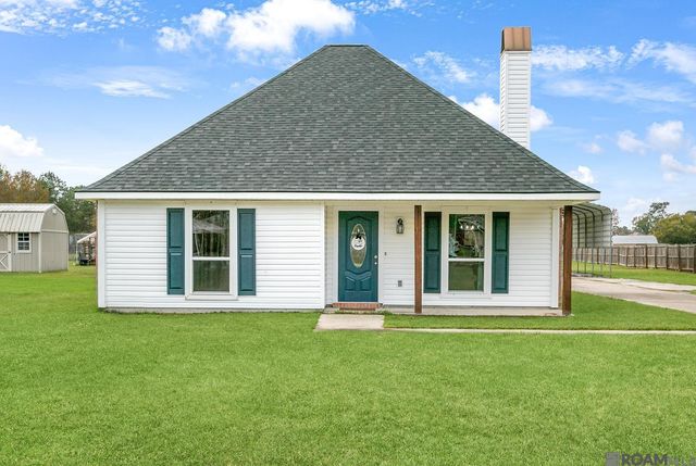 32351 Avants Rd, Walker, LA 70785