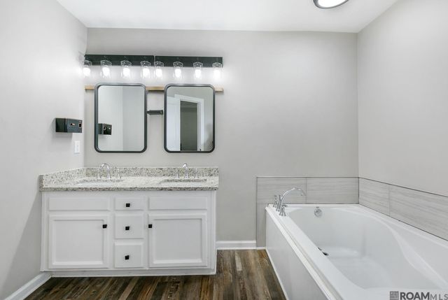 32351 Avants Rd, Walker, LA 70785