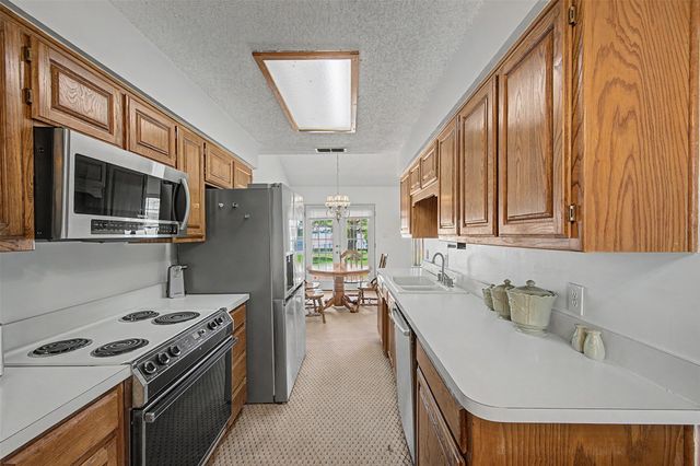 10203 Liberty School Road, Azle, TX 76020