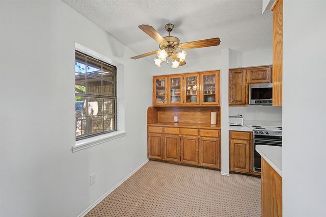 10203 Liberty School Road, Azle, TX 76020