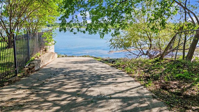 10203 Liberty School Road, Azle, TX 76020