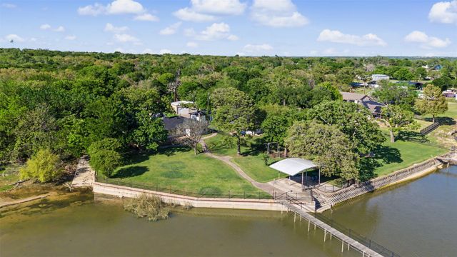 10203 Liberty School Road, Azle, TX 76020