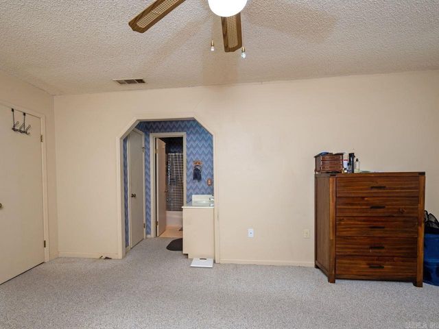 2 Kingspark Drive, Maumelle, AR 72113