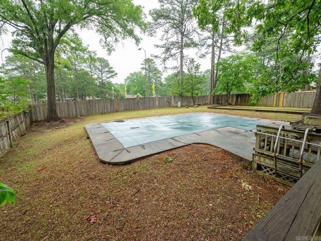 2 Kingspark Drive, Maumelle, AR 72113