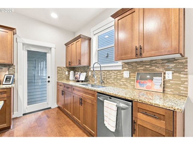 14395 Sw EQUESTRIAN Ln, Beaverton, OR 97008