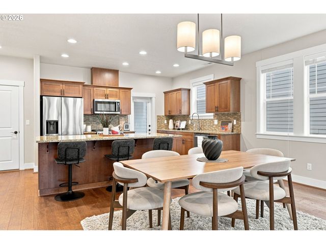 14395 Sw EQUESTRIAN Ln, Beaverton, OR 97008