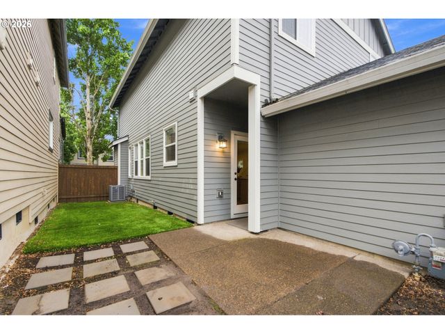 14395 Sw EQUESTRIAN Ln, Beaverton, OR 97008