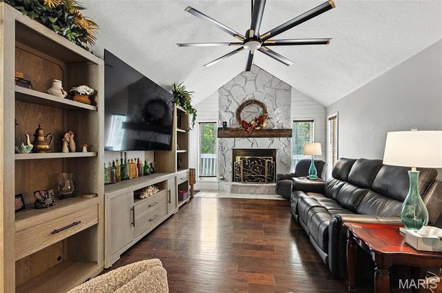 190 Whispering Pines Estate, St Clair, MO 63077