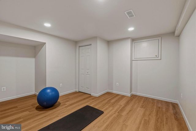 1331 DEEP RUN LN, Reston, VA 20190