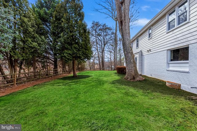 1331 DEEP RUN LN, Reston, VA 20190