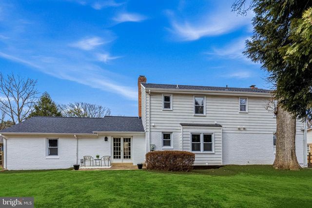 1331 DEEP RUN LN, Reston, VA 20190