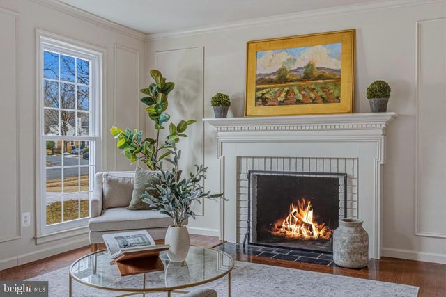 1331 DEEP RUN LN, Reston, VA 20190