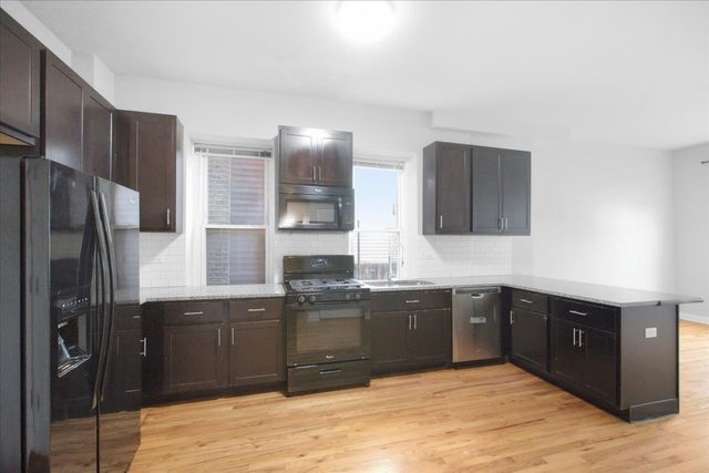 2341 W Montana Street 1R, Chicago, IL 60647