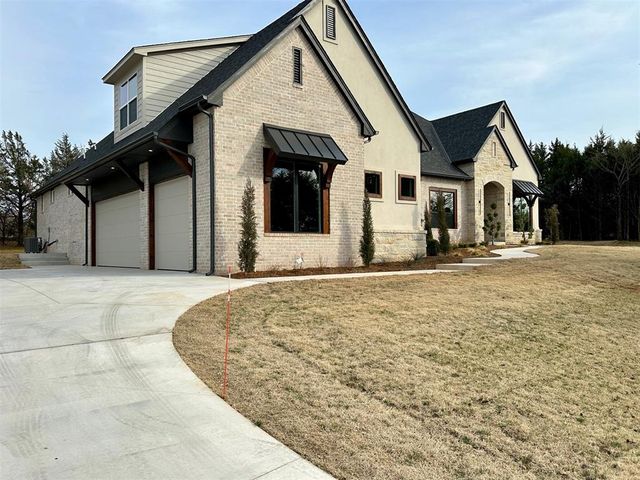 4200 Grand Timber Drive, Edmond, OK 73034