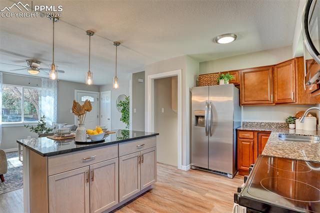4408 Dewey Drive, Colorado Springs, CO 80916