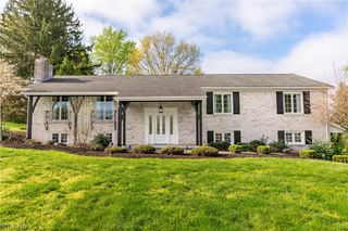 2240 Devonshire Drive NW, Canton, OH 44708