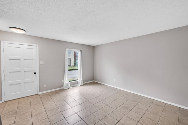 1726 FOX HUNT LN # 21, Memphis, TN 38134