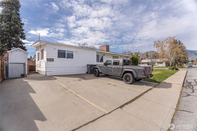 33 Furney Street, Wenatchee, WA 98801