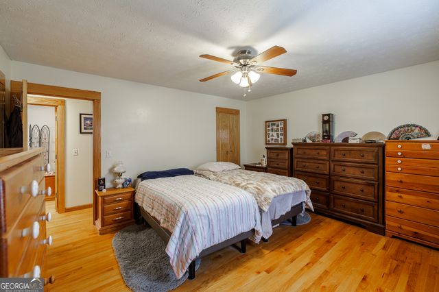 2665 Oak Log Way, Buford, GA 30519