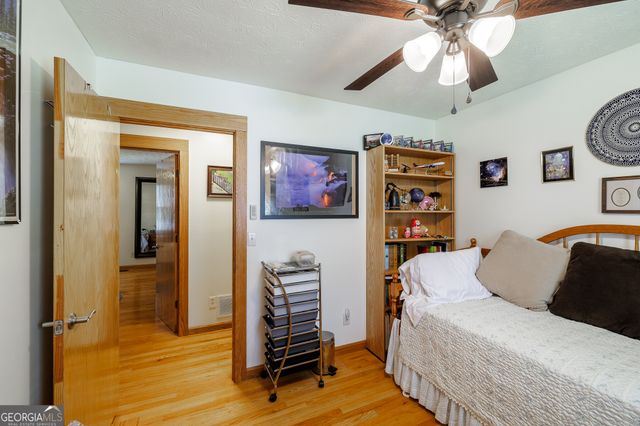 2665 Oak Log Way, Buford, GA 30519