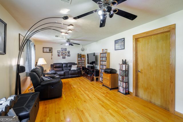 2665 Oak Log Way, Buford, GA 30519