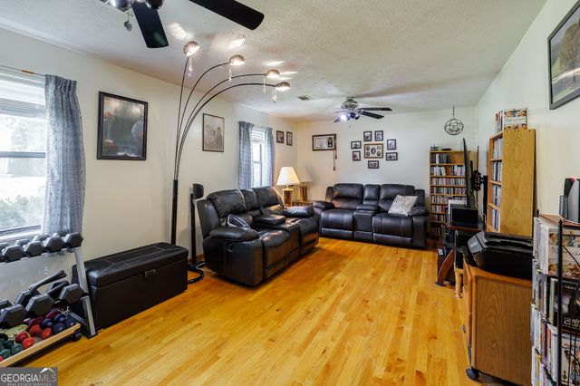 2665 Oak Log Way, Buford, GA 30519