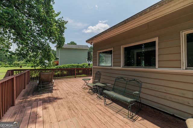 2665 Oak Log Way, Buford, GA 30519