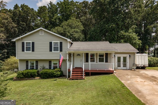 2665 Oak Log Way, Buford, GA 30519