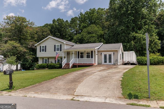 2665 Oak Log Way, Buford, GA 30519
