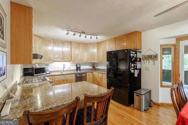 2665 Oak Log Way, Buford, GA 30519