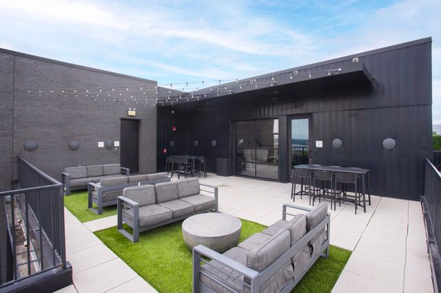 65 Lindsley Ave Apt 502, Nashville, TN 37210