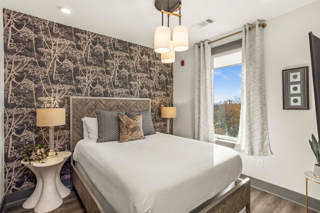 65 Lindsley Ave Apt 502, Nashville, TN 37210