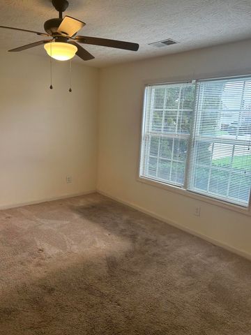 304 Newcastle Lane, Winchester, KY 40391