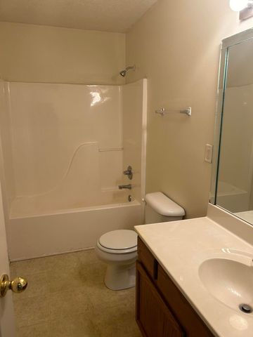 304 Newcastle Lane, Winchester, KY 40391