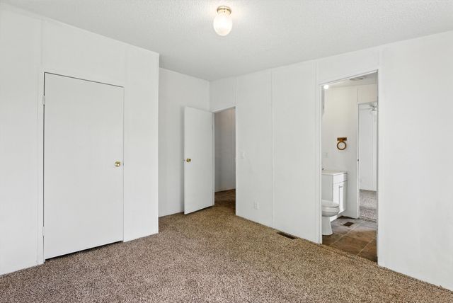 14 MISSION PARK Loop, Los Lunas, NM 87031