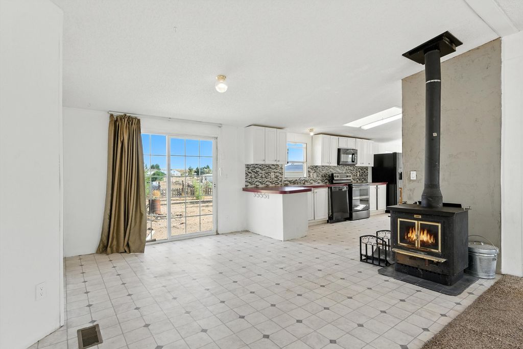 14 MISSION PARK Loop, Los Lunas, NM 87031