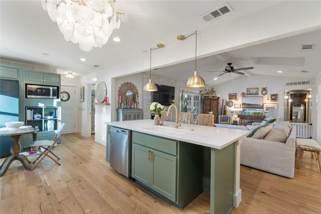 7721 Chattington Drive, Dallas, TX 75248