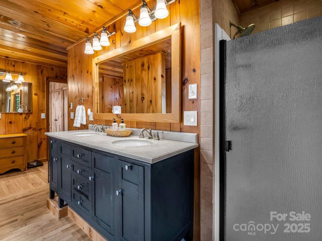 1692 Becky Mountain Road, Brevard, NC 28712