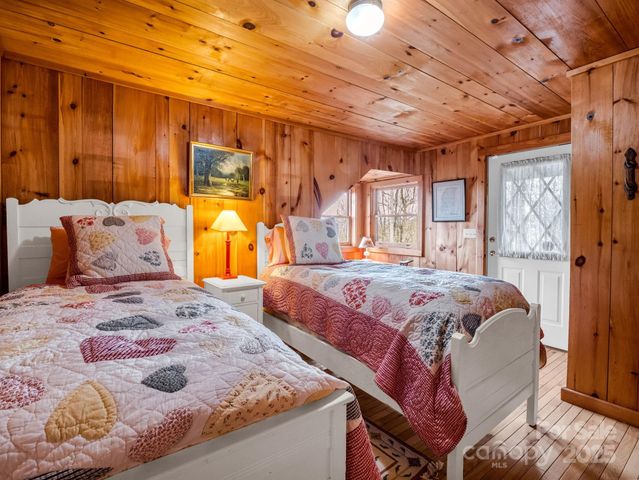 1692 Becky Mountain Road, Brevard, NC 28712