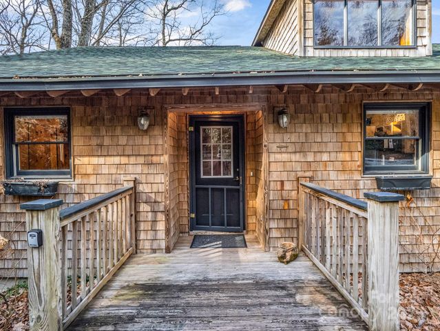 1692 Becky Mountain Road, Brevard, NC 28712