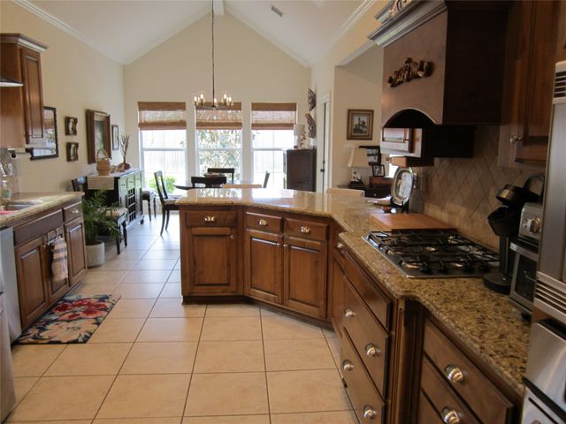 10060 Saint Bernard Drive, Shreveport, LA 71106