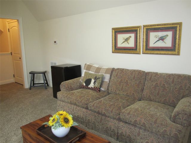 10060 Saint Bernard Drive, Shreveport, LA 71106